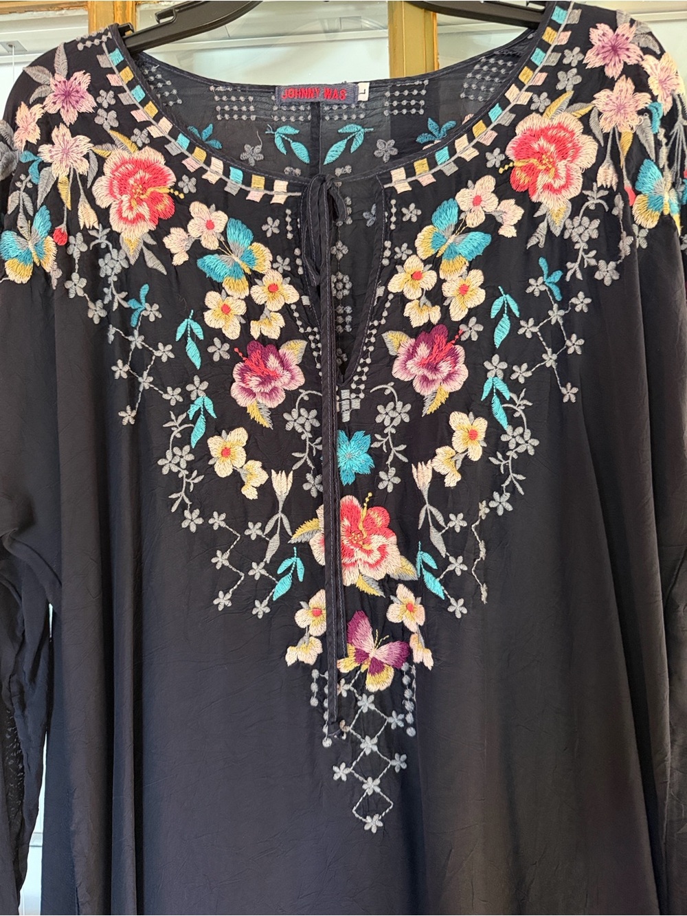 Johnny Was Navy Floral Embroidered Tunic Top - Picture 5 of 11